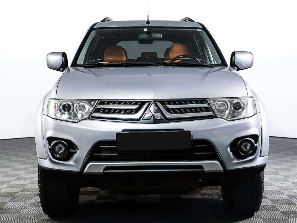 Mitsubishi Pajero Sport, 2014 - Фото №1