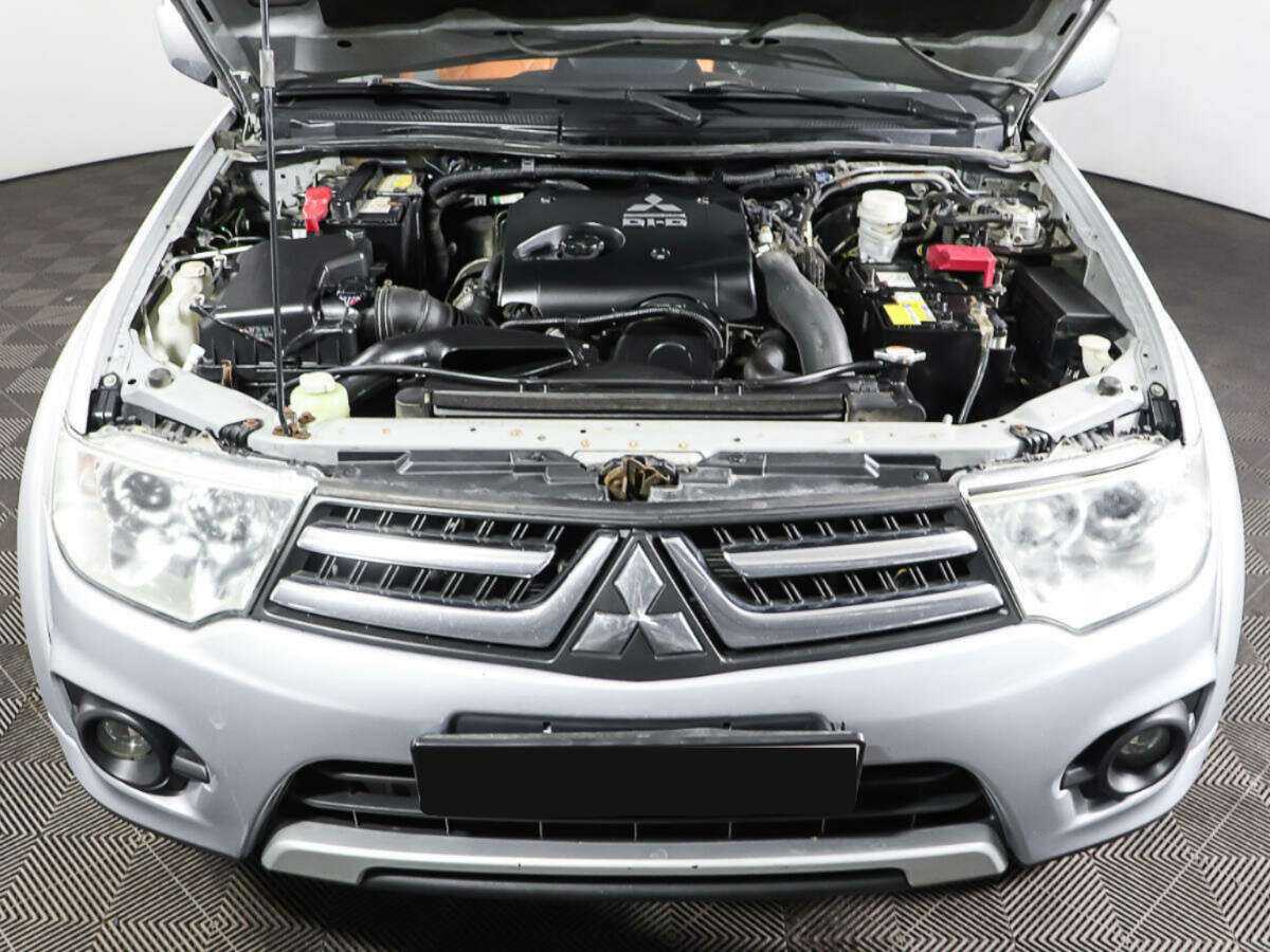 Mitsubishi Pajero Sport, 2014 - Фото №8