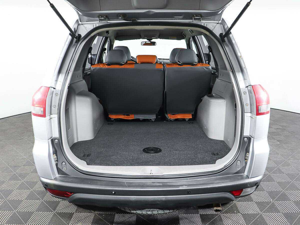 Mitsubishi Pajero Sport, 2014 - Фото №9