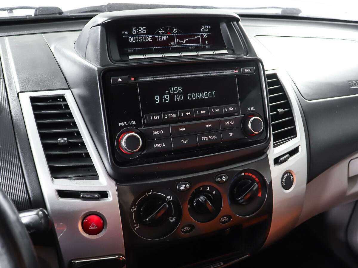 Mitsubishi Pajero Sport, 2014 - Фото №18