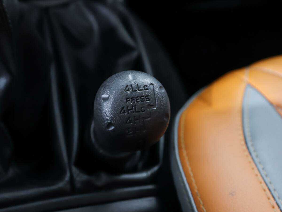 Mitsubishi Pajero Sport, 2014 - Фото №21