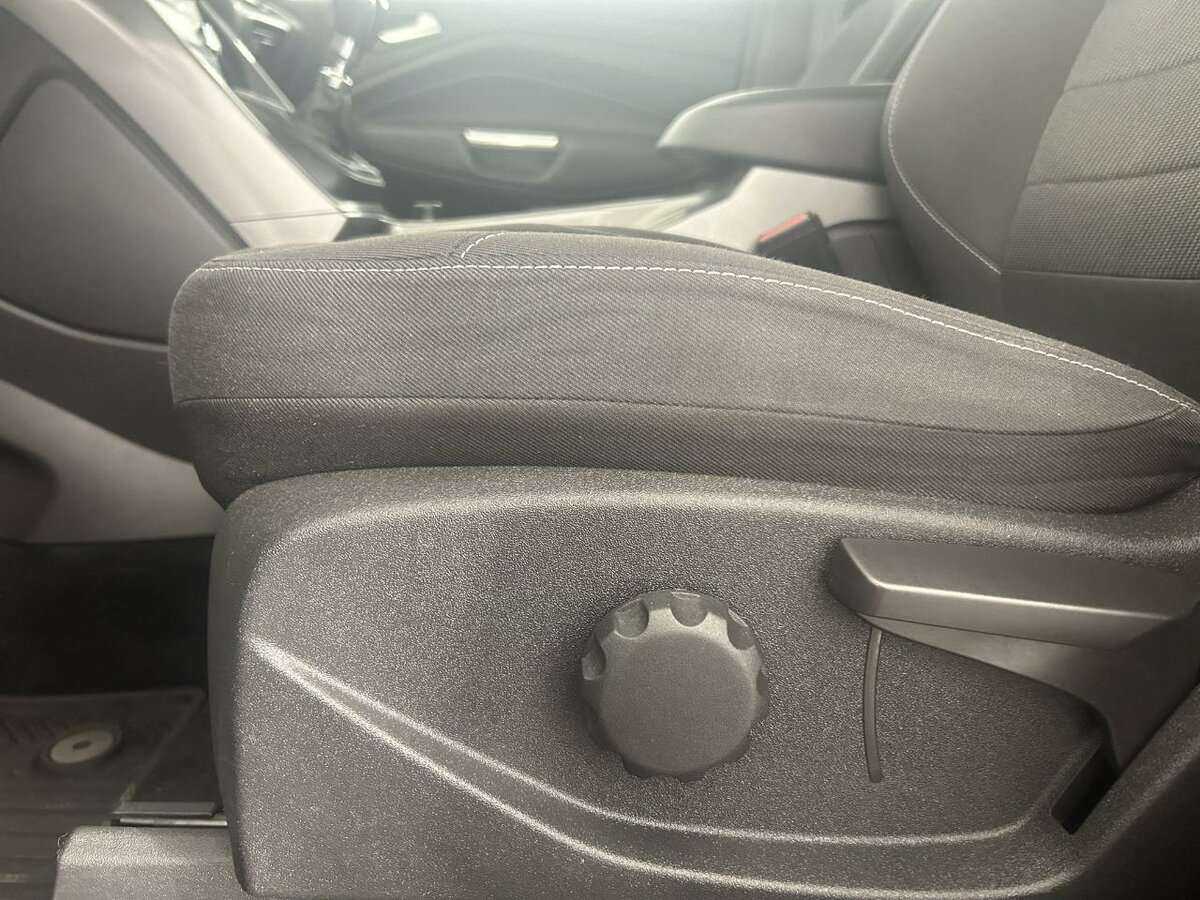 Ford Kuga, 2015 - Фото №9