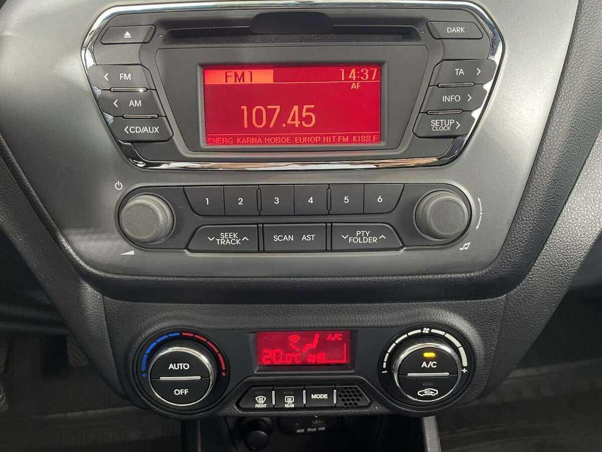 Kia Rio 5-speed, 2013 - Фото №11