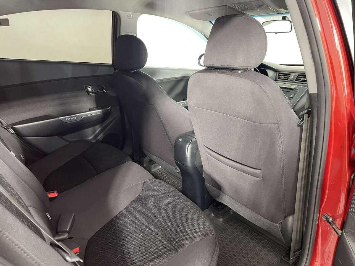 Kia Rio 5-speed, 2013 - Фото №16
