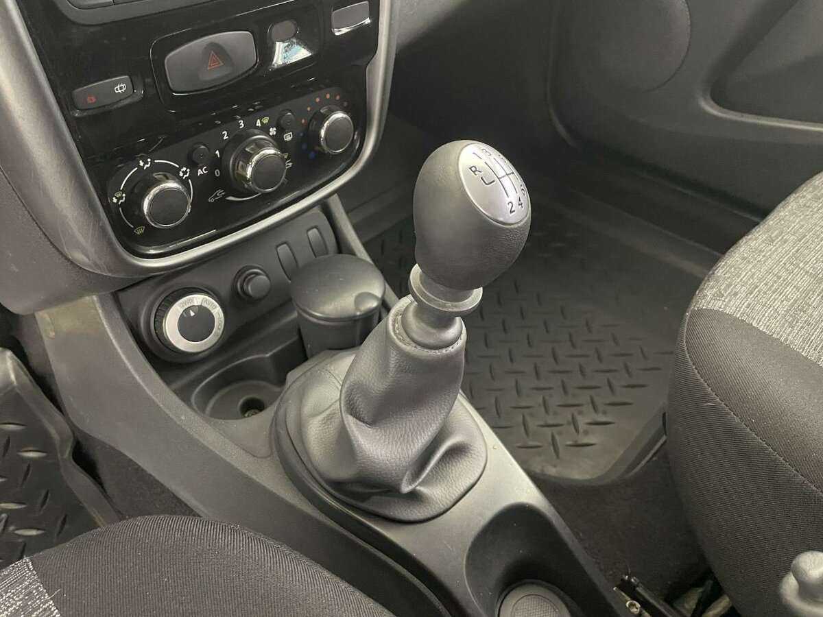 Renault Duster, 2012 - Фото №12