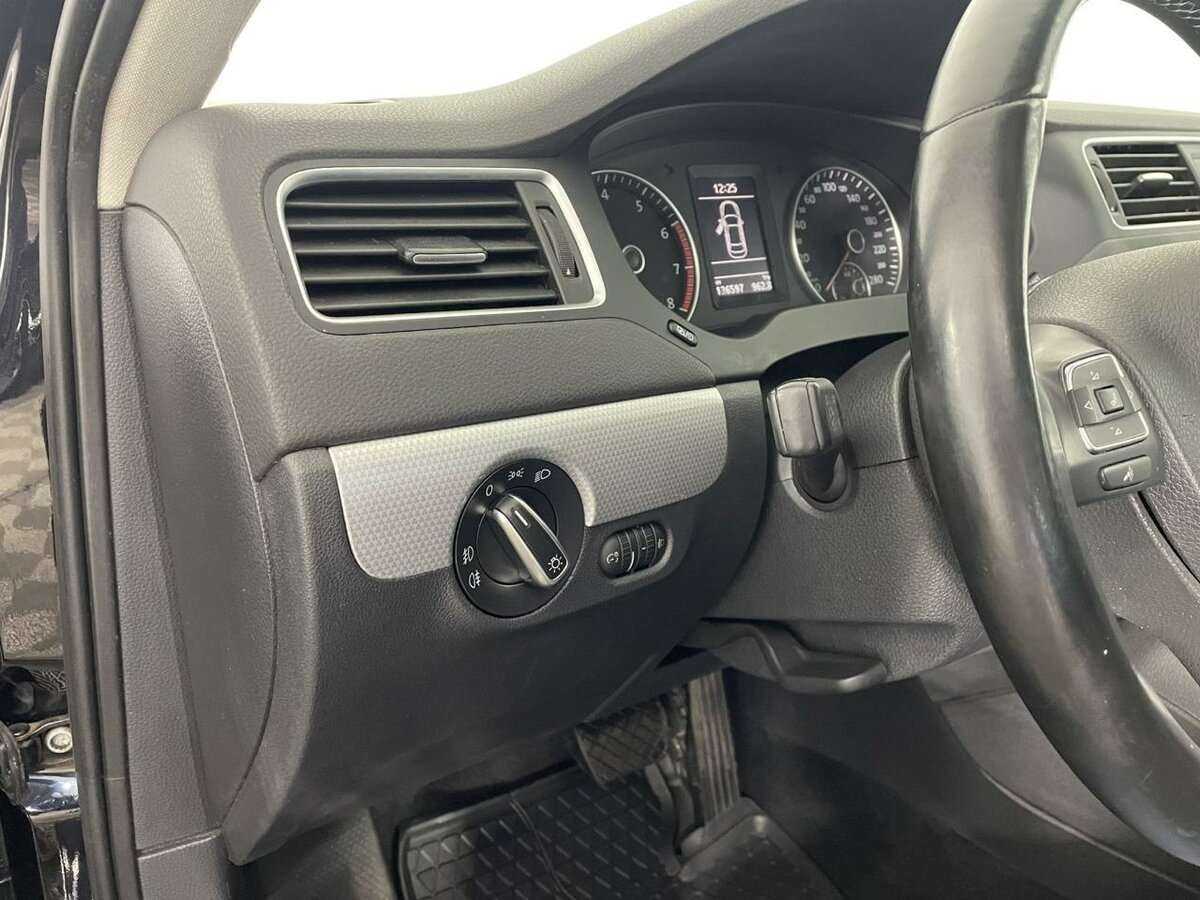 Volkswagen Jetta, 2013 - Фото №8