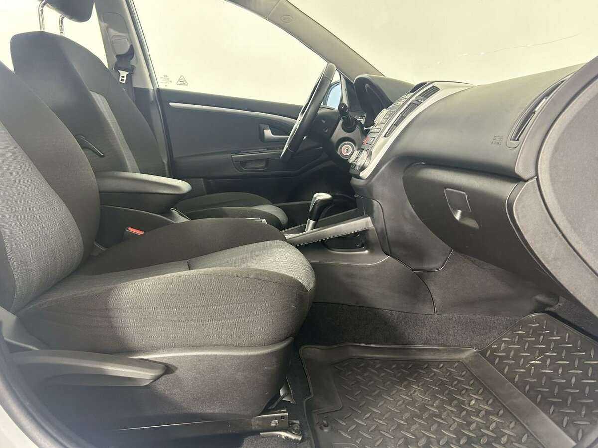 Kia Ceed, 2012 - Фото №13