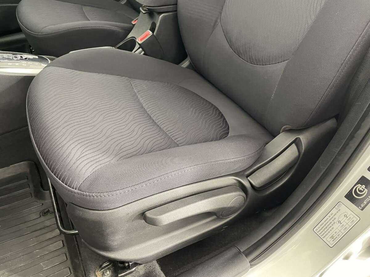 Hyundai Solaris, 2012 - Фото №9