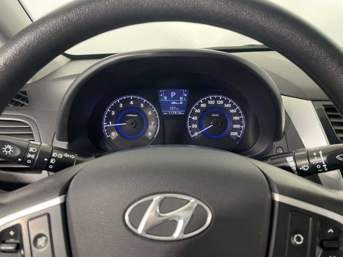 Hyundai Solaris, 2012 - Фото №10