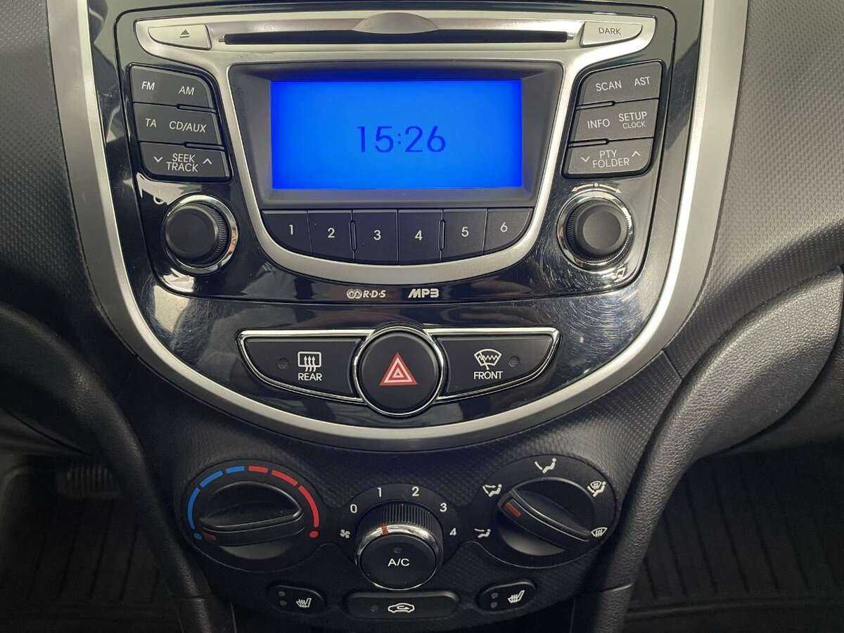 Hyundai Solaris, 2012 - Фото №11