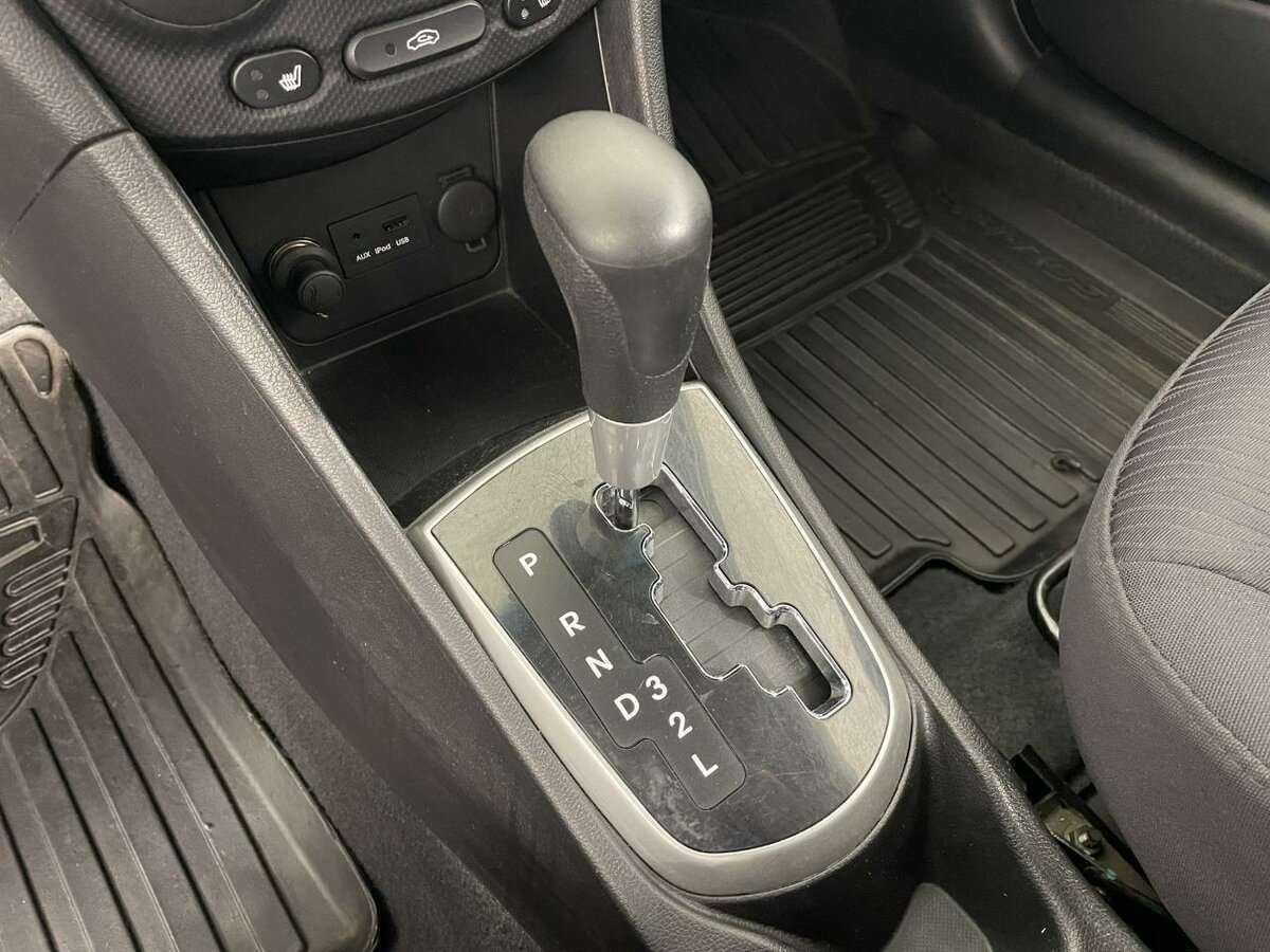 Hyundai Solaris, 2012 - Фото №12