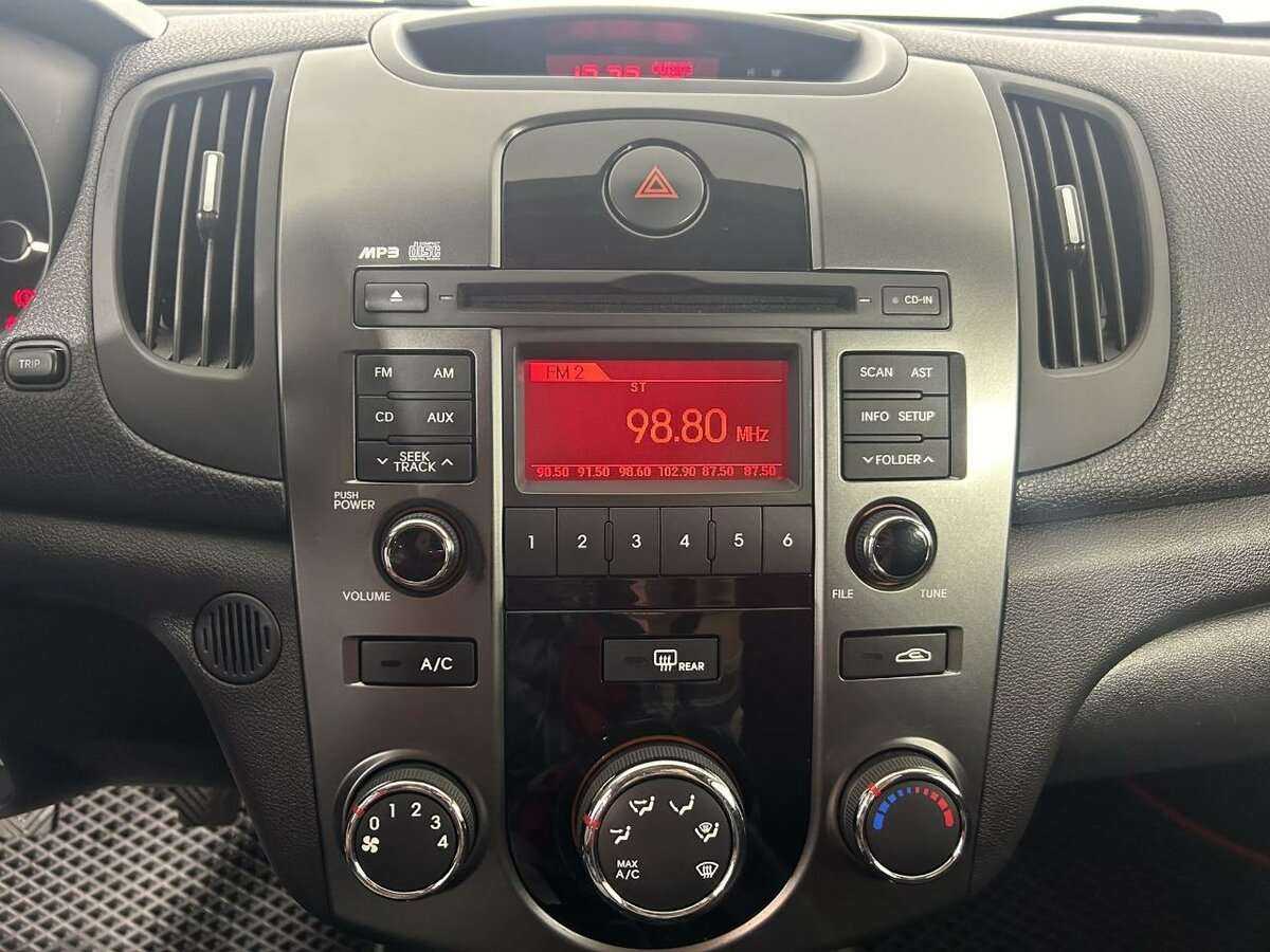 Kia Cerato 6-speed, 2013 - Фото №9