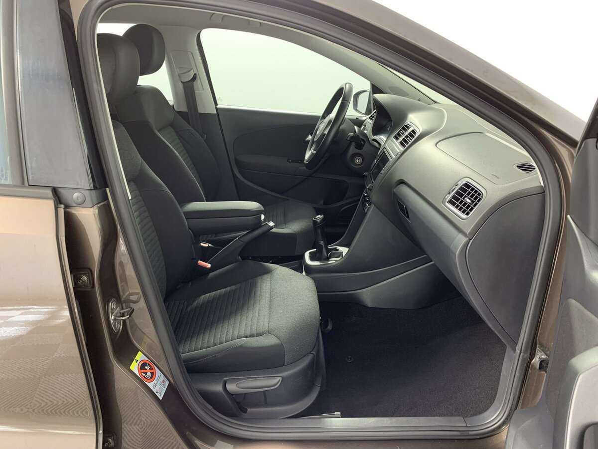 Volkswagen Polo, 2012 - Фото №15