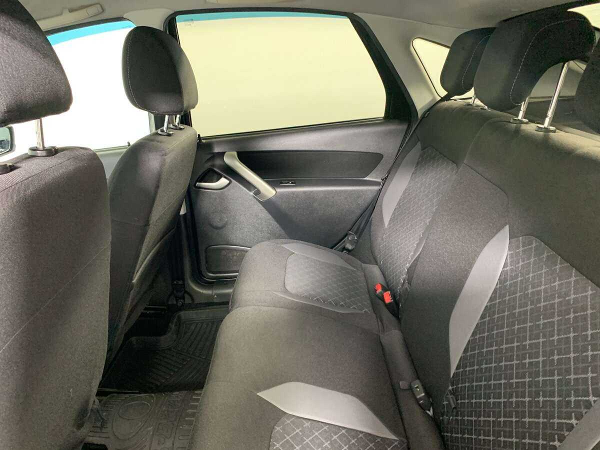 Lada (ВАЗ) Granta, 2018 - Фото №15