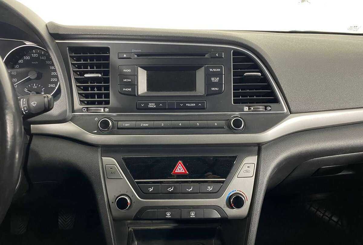 Hyundai Elantra, 2017 - Фото №10