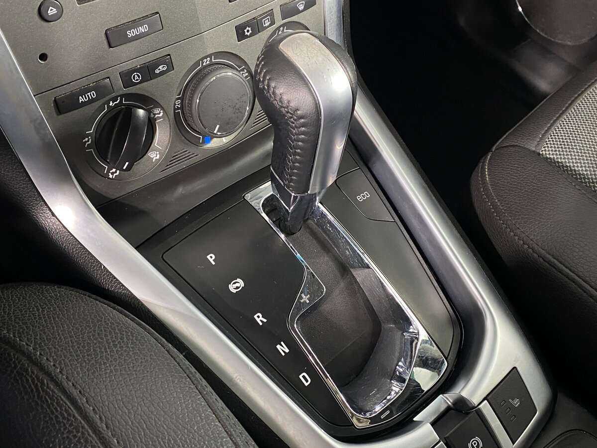 Opel Antara, 2012 - Фото №14