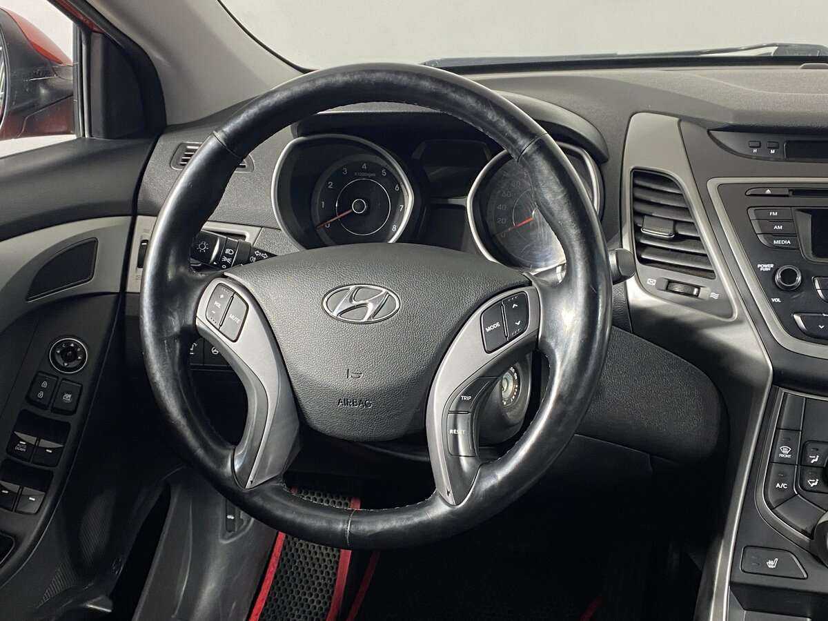 Hyundai Elantra, 2015 - Фото №9