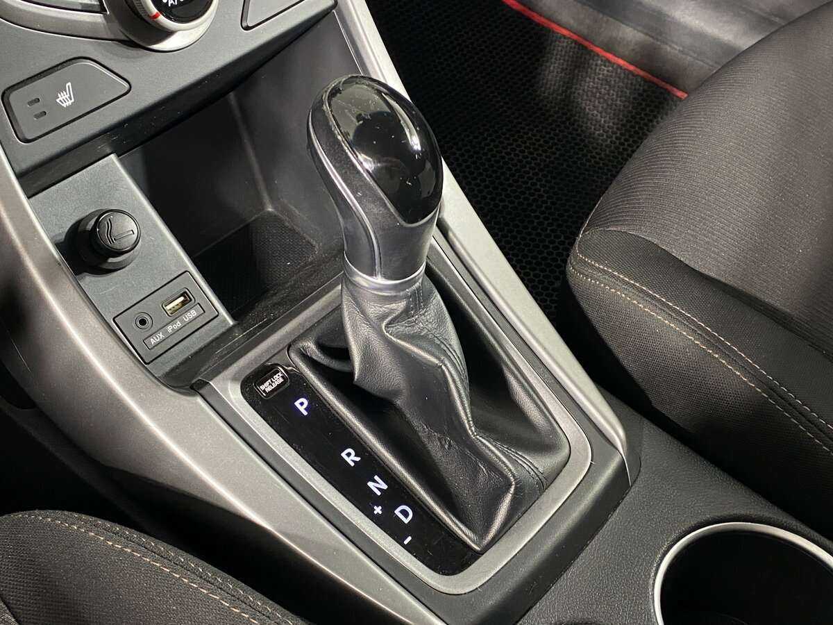 Hyundai Elantra, 2015 - Фото №12
