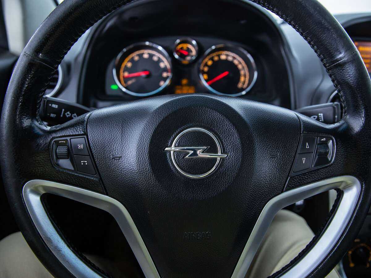 Opel Antara, 2012 - Фото №7