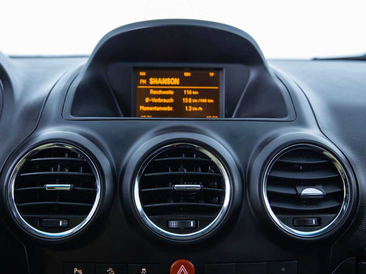 Opel Antara, 2012 - Фото №9