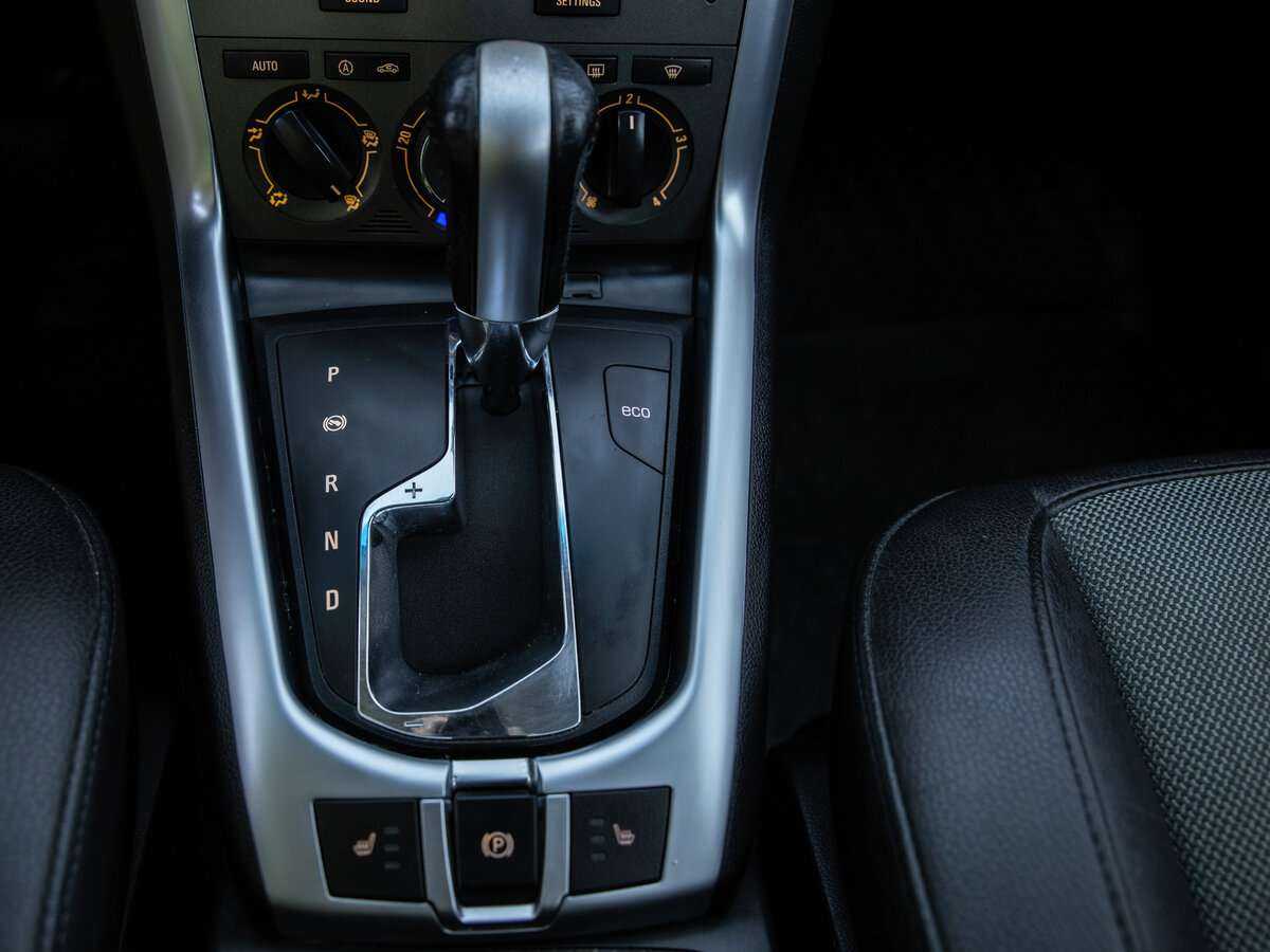 Opel Antara, 2012 - Фото №11