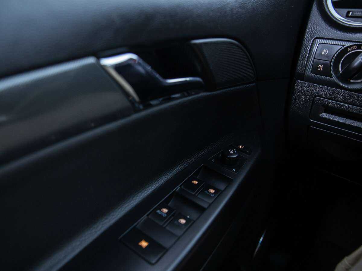 Opel Antara, 2012 - Фото №13