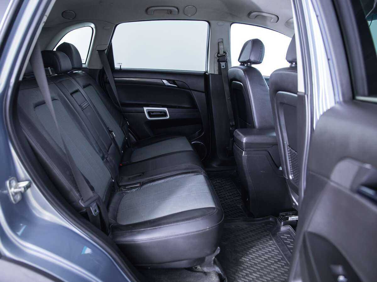 Opel Antara, 2012 - Фото №15