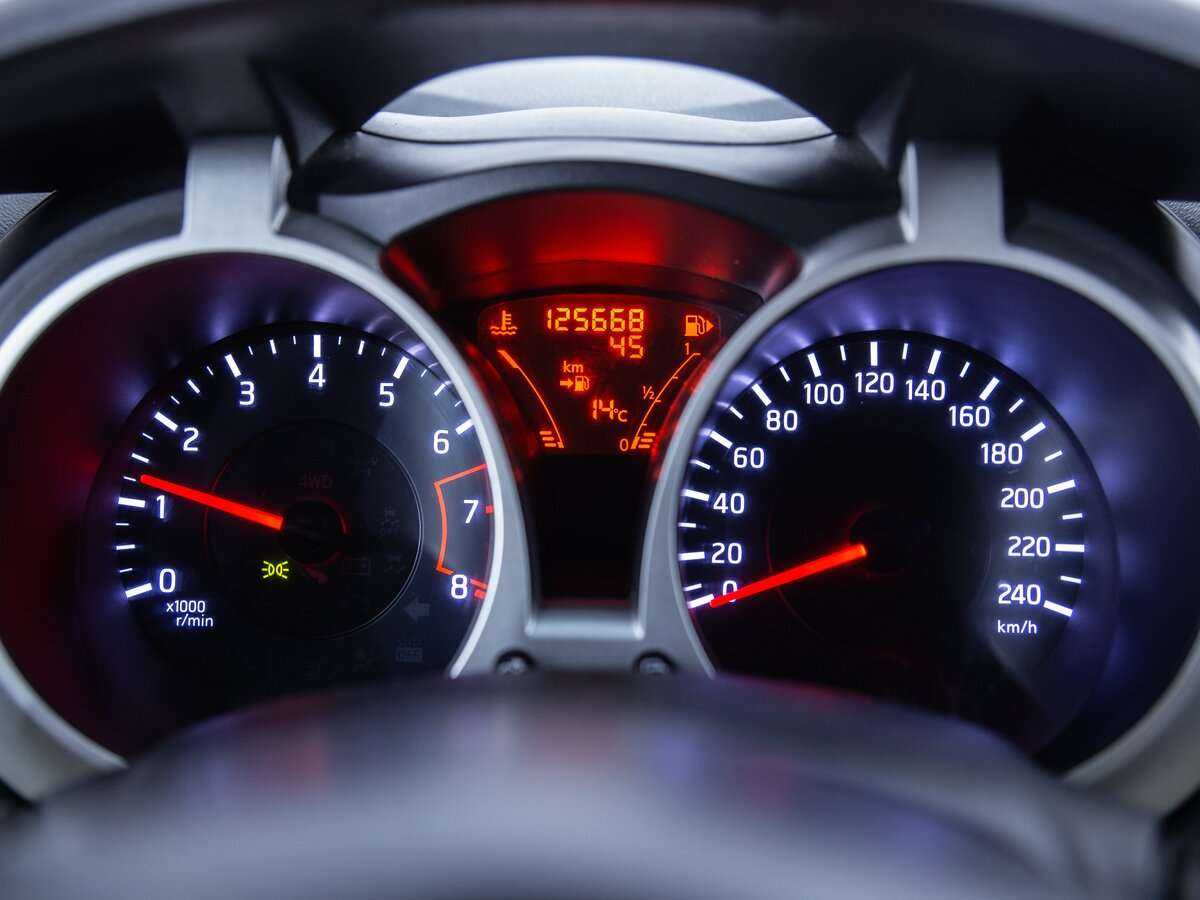 Nissan Juke, 2012 - Фото №11