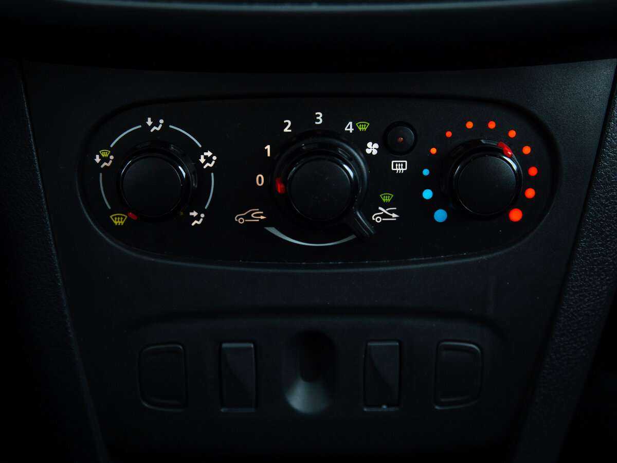 Renault Sandero, 2017 - Фото №12