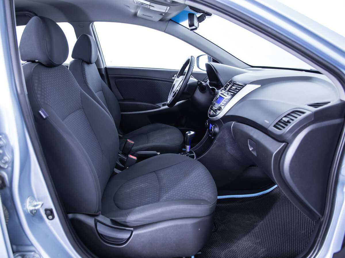 Hyundai Solaris, 2012 - Фото №9