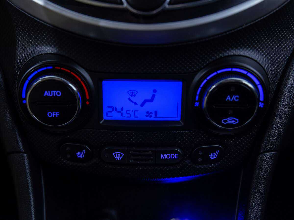 Hyundai Solaris, 2012 - Фото №16