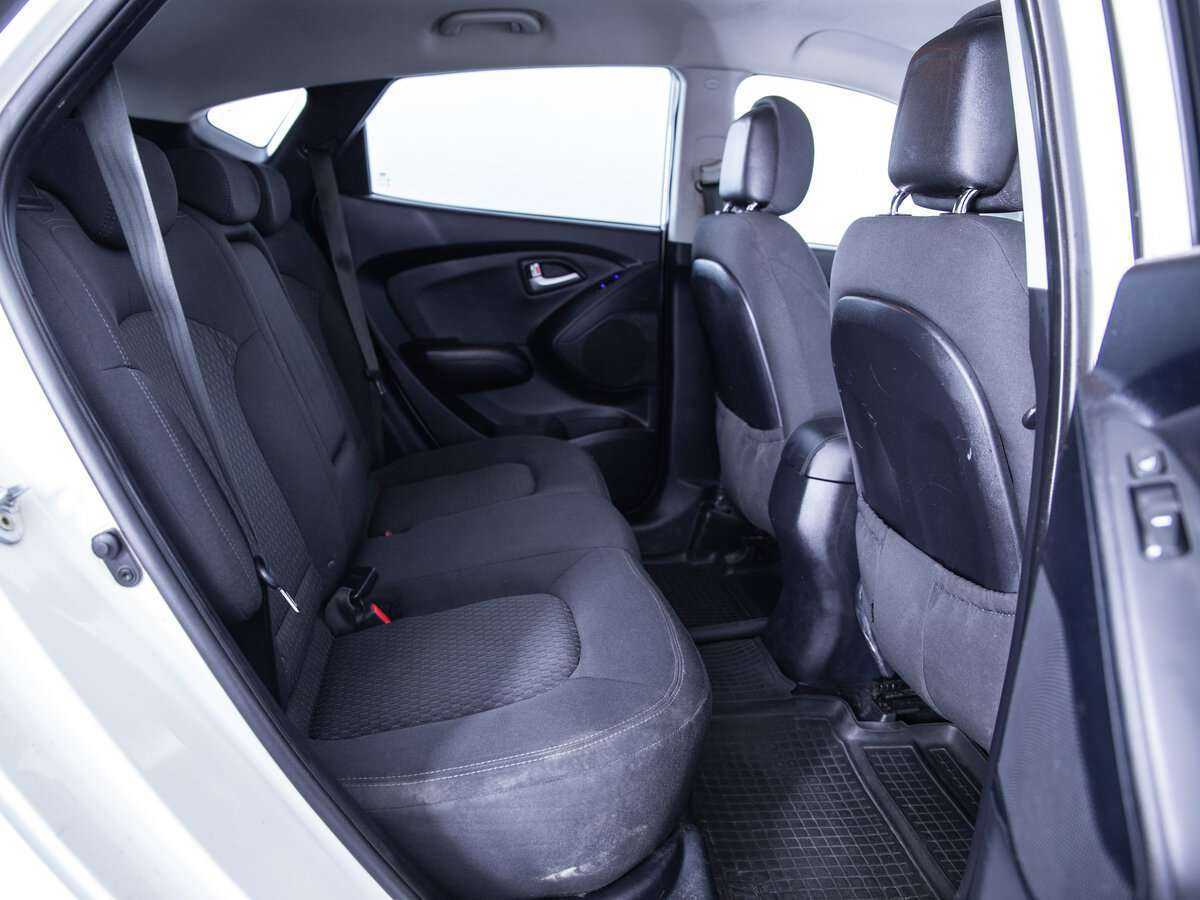Hyundai ix35, 2012 - Фото №9