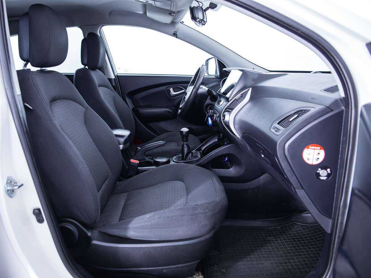 Hyundai ix35, 2012 - Фото №10