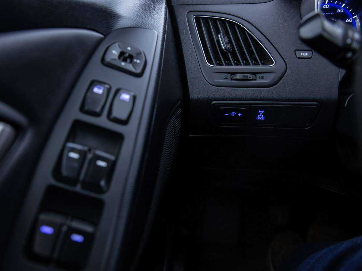 Hyundai ix35, 2012 - Фото №12