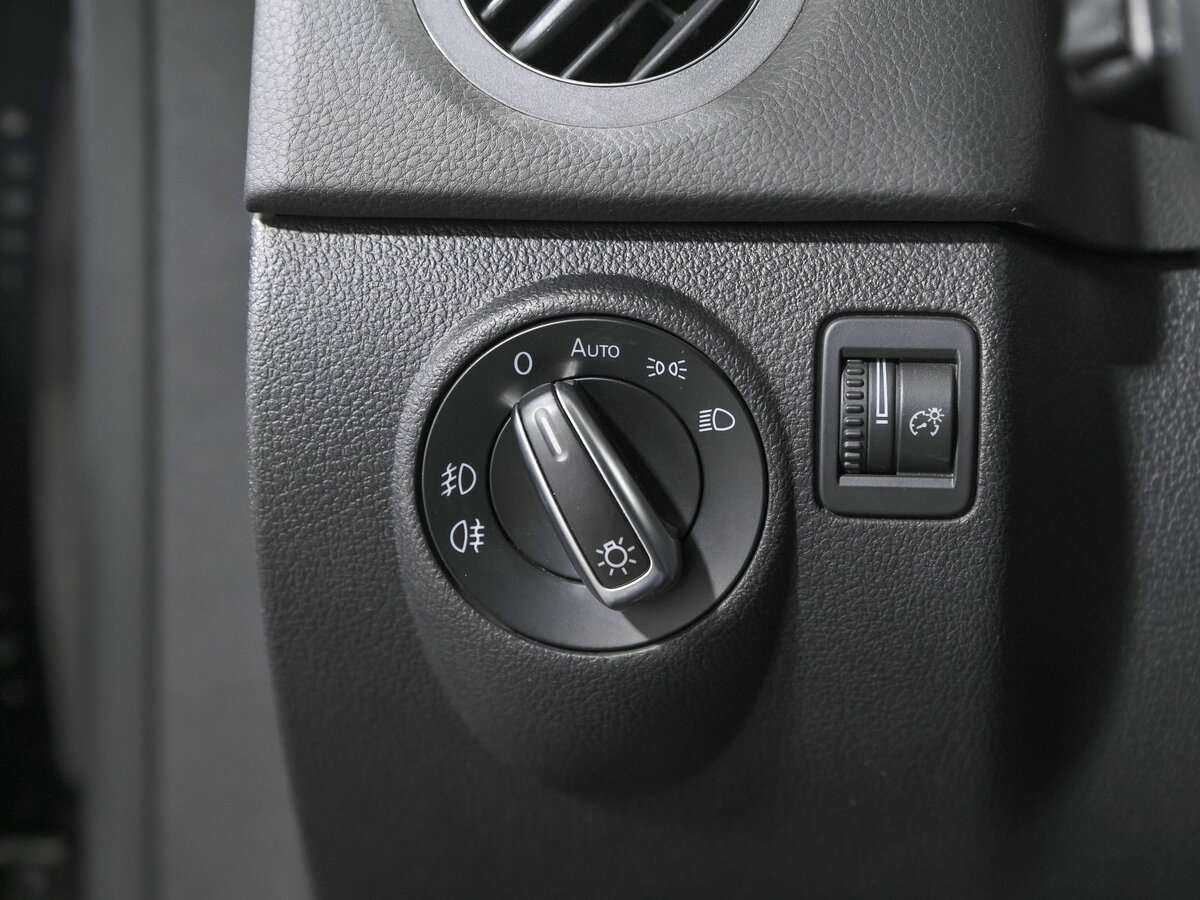 Volkswagen Tiguan, 2013 - Фото №12