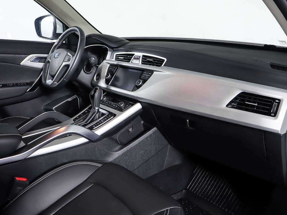 Geely Atlas, 2021 - Фото №8