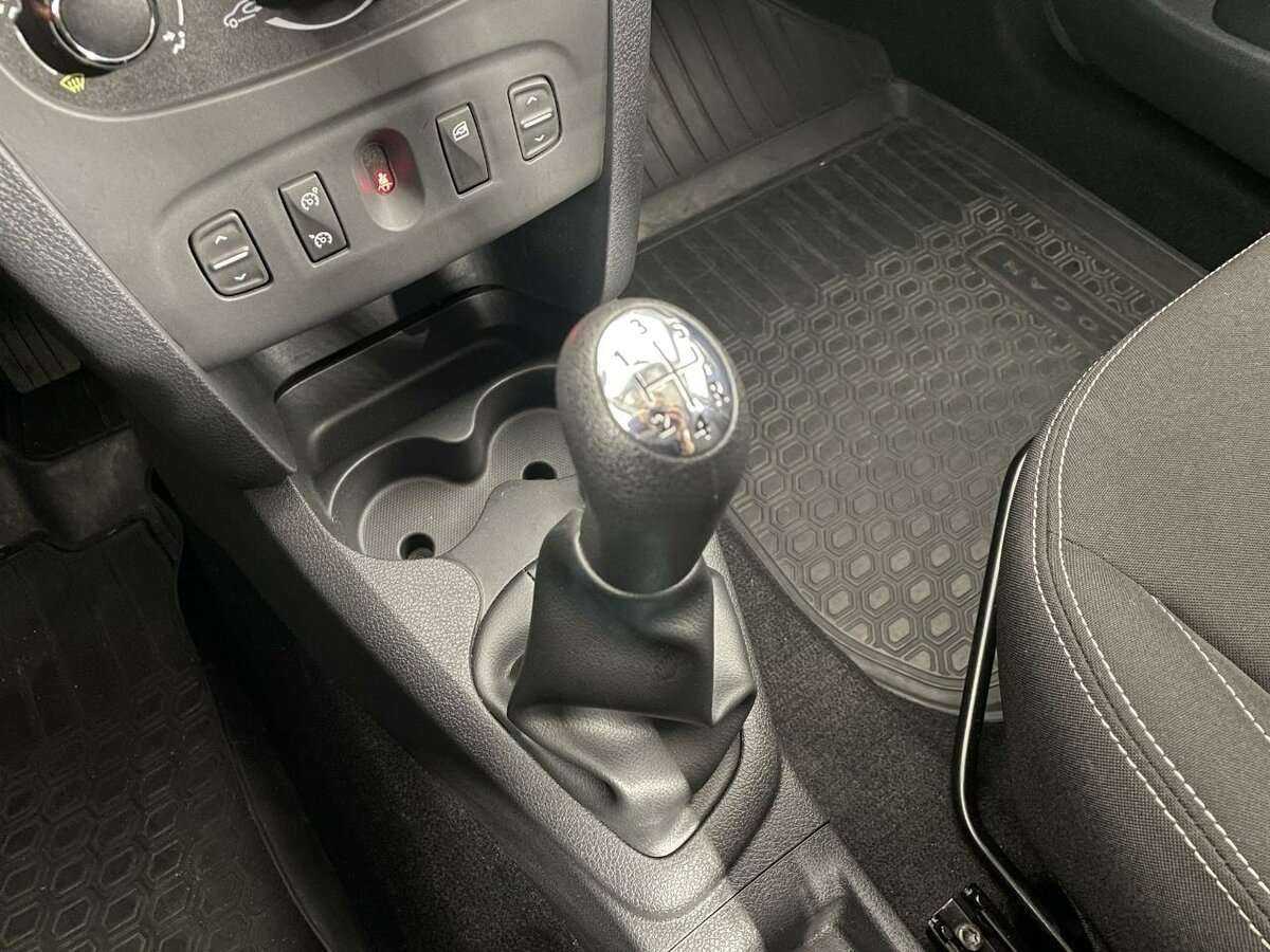 Renault Logan, 2016 - Фото №12