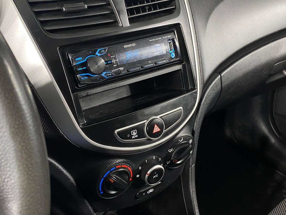 Hyundai Solaris, 2014 - Фото №12