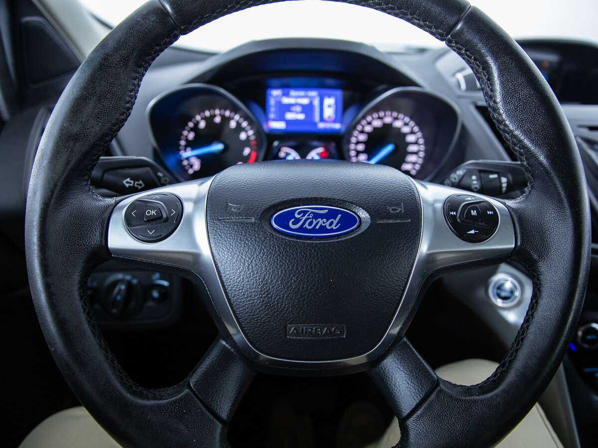 Ford Kuga, 2013 - Фото №11