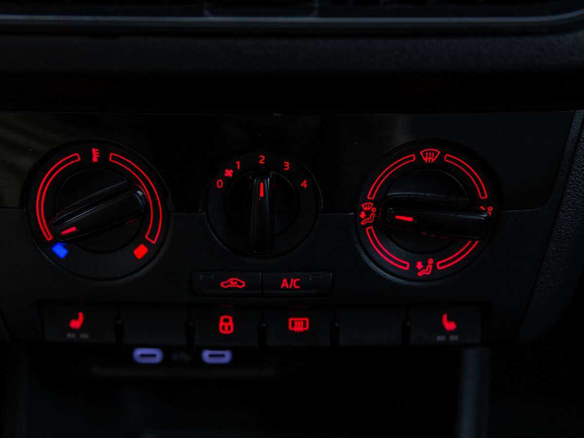 Volkswagen Polo, 2020 - Фото №12