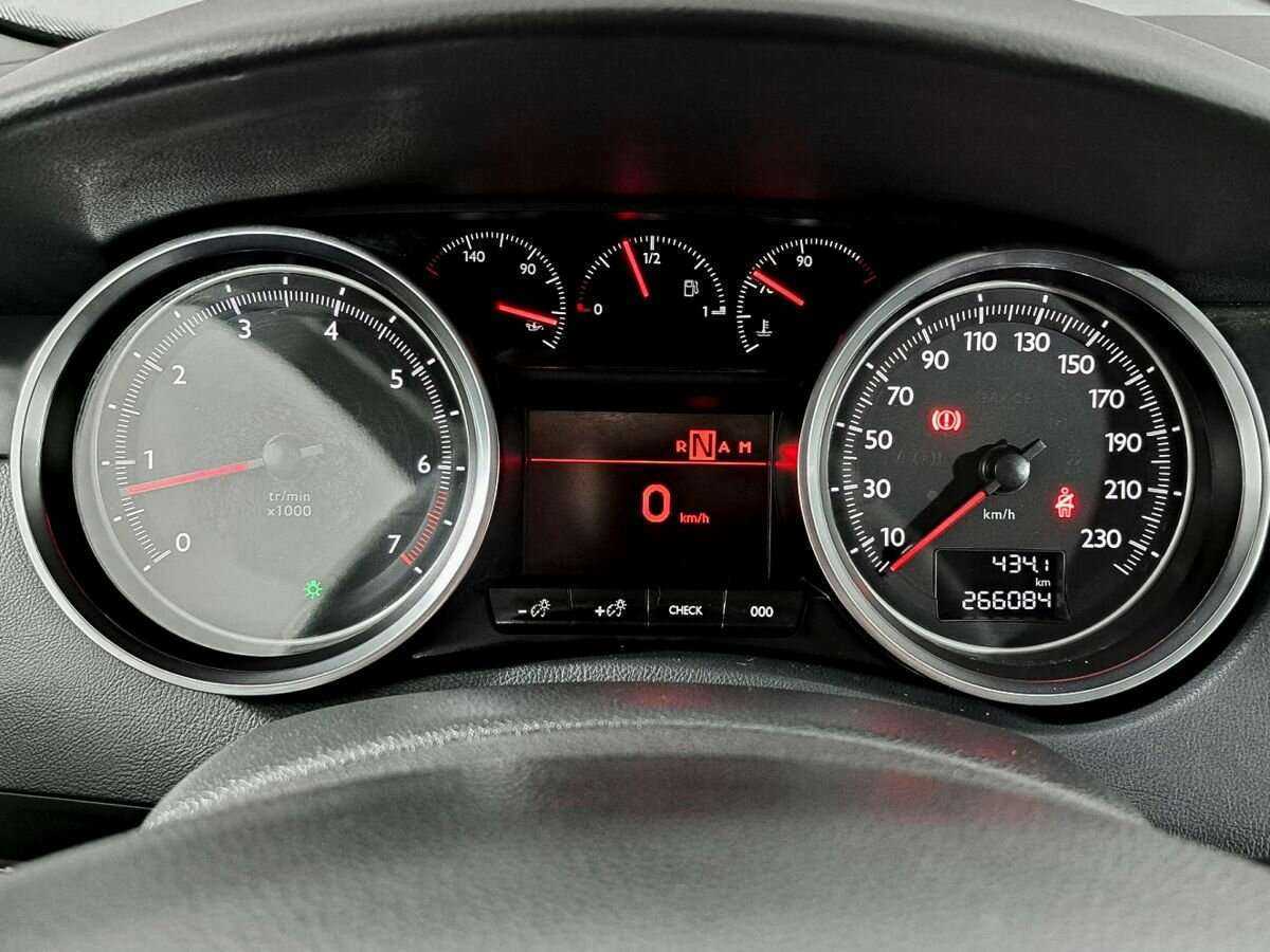 Peugeot 508, 2012 - Фото №9