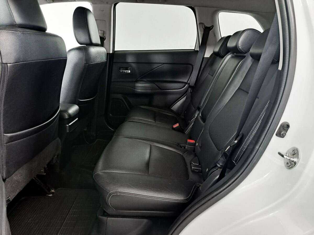 Mitsubishi Outlander, 2014 - Фото №7