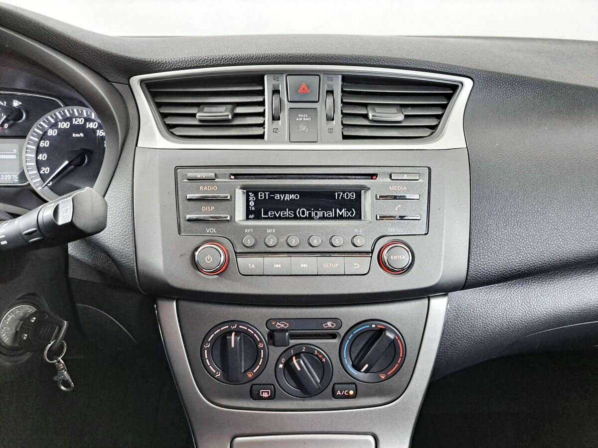 Nissan Tiida, 2015 - Фото №12