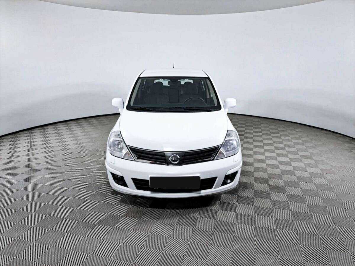 Nissan Tiida, 2012 - Фото №1