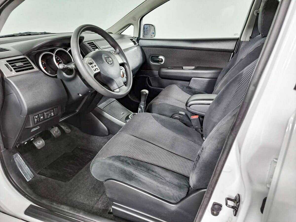 Nissan Tiida, 2012 - Фото №13