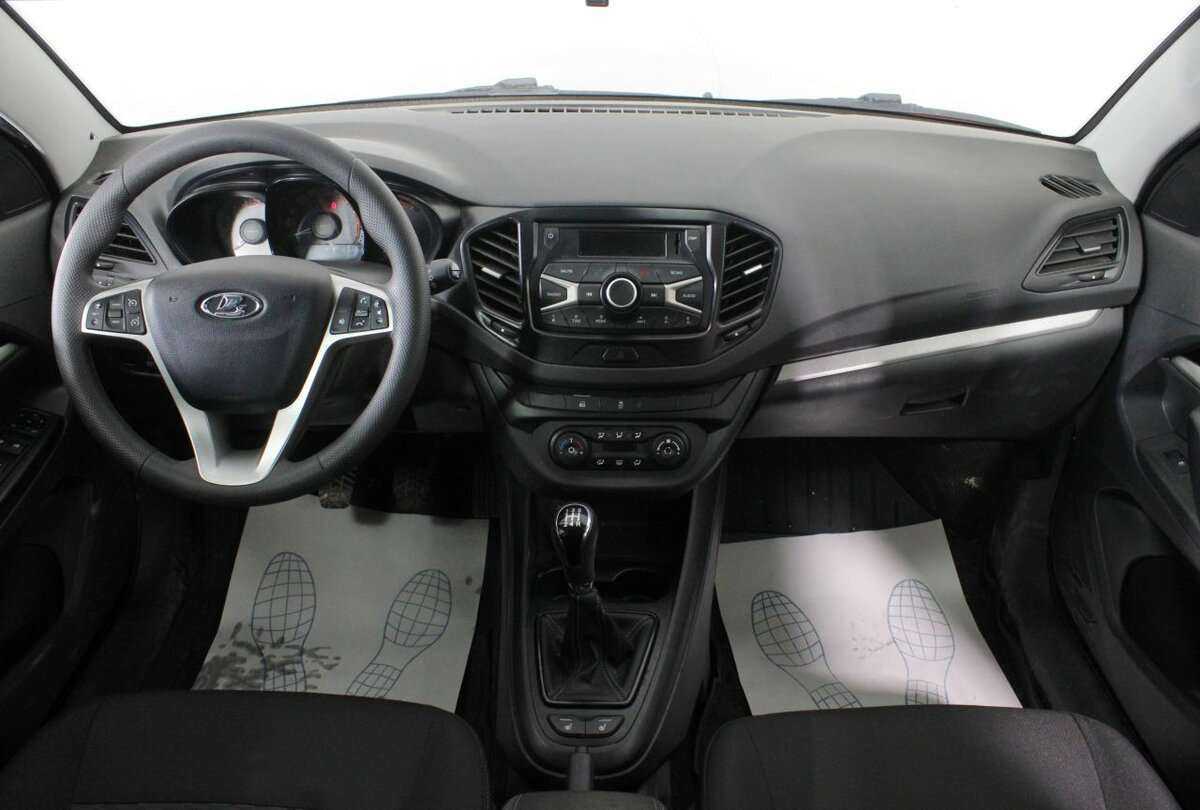 Lada (ВАЗ) Vesta SW, 2020 - Фото №7