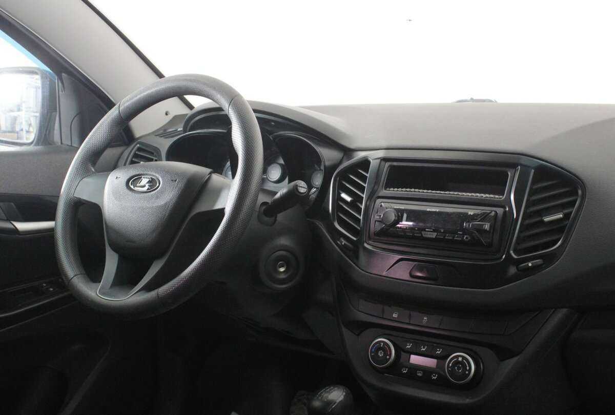 Lada (ВАЗ) Vesta, 2017 - Фото №8