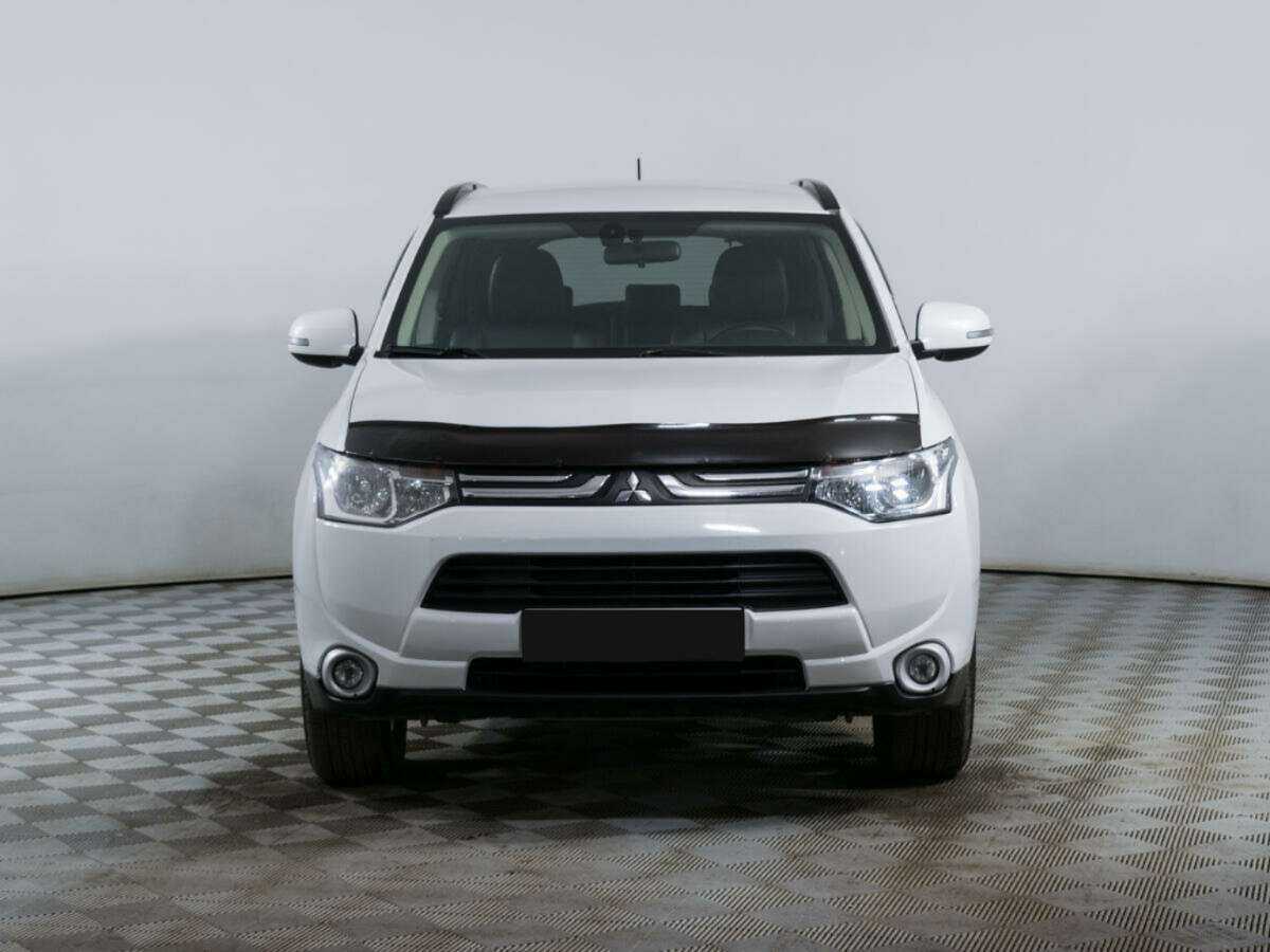Mitsubishi Outlander, 2012 - Фото №1