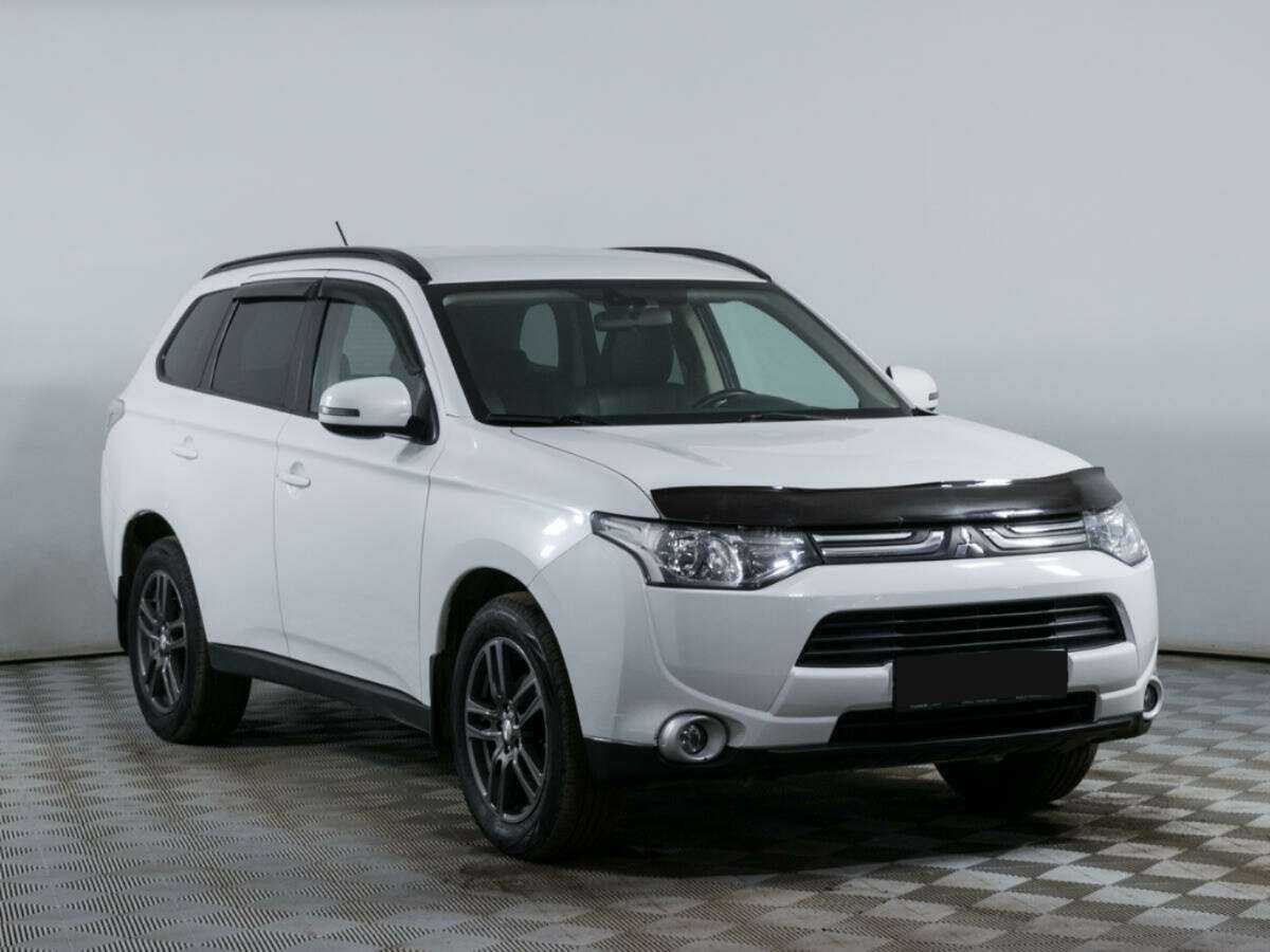 Mitsubishi Outlander, 2012 - Фото №2