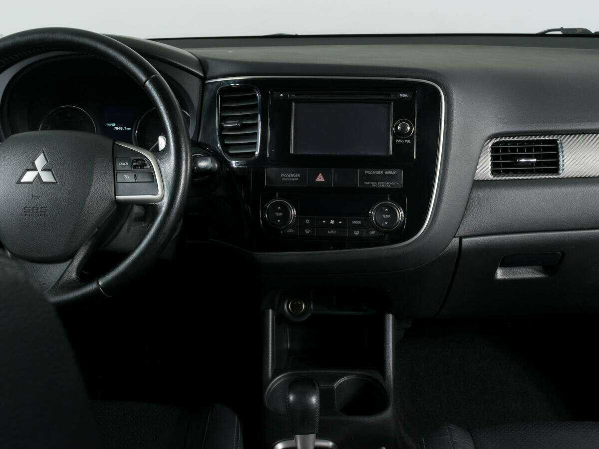 Mitsubishi Outlander, 2012 - Фото №9